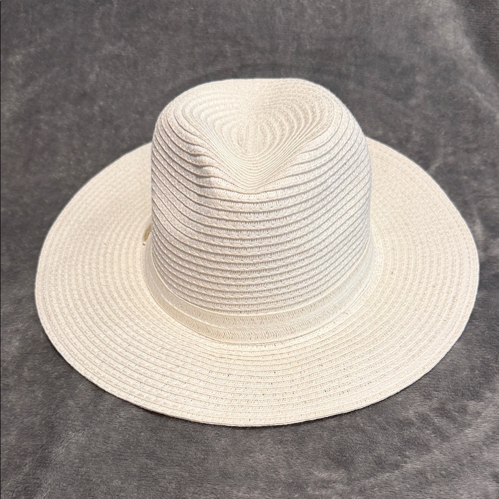 Classic Cream Wide-Brim Straw Fedora Hat